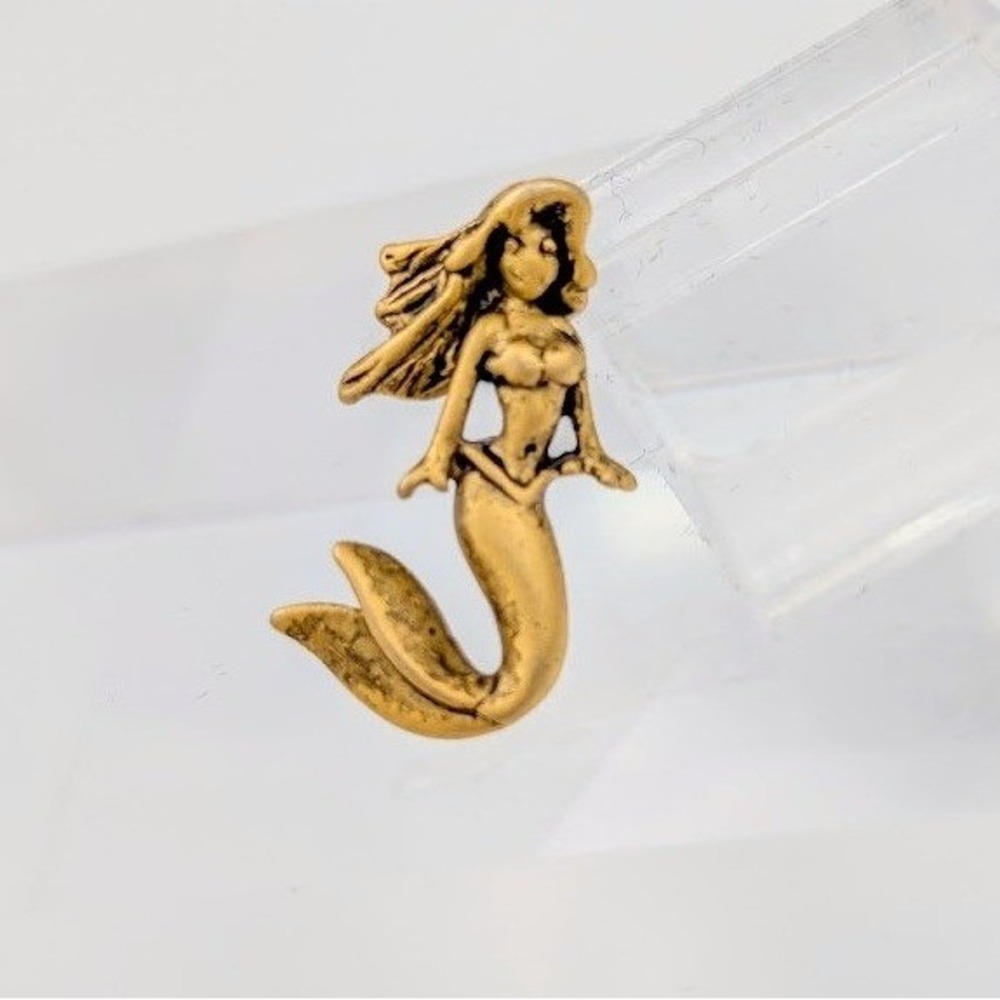 Vintage Disney Ariel Little Mermaid Lapel Pin Gold Tone Collectible